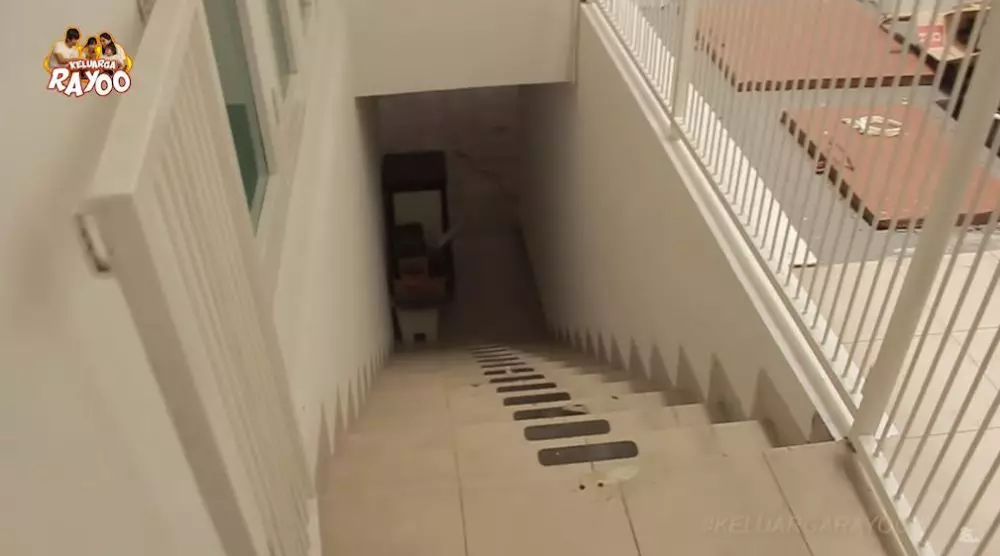 penampakan rumah rian d'masiv © 2020 YouTube/Rian Ekky Pradipta