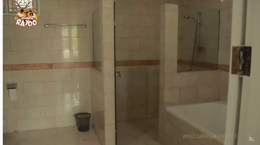 penampakan rumah rian d'masiv © 2020 YouTube/Rian Ekky Pradipta