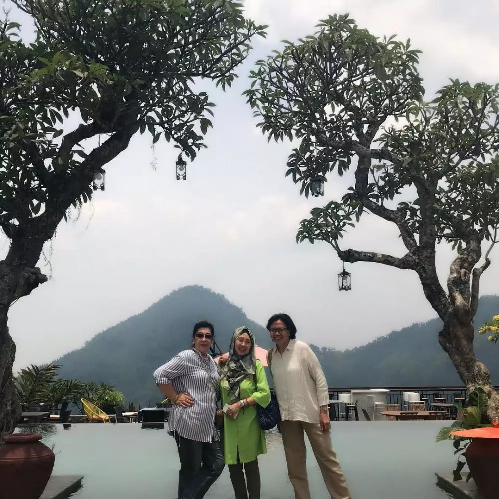 potret mama ivan gunawan © 2020 Instagram/@ernagunawan2