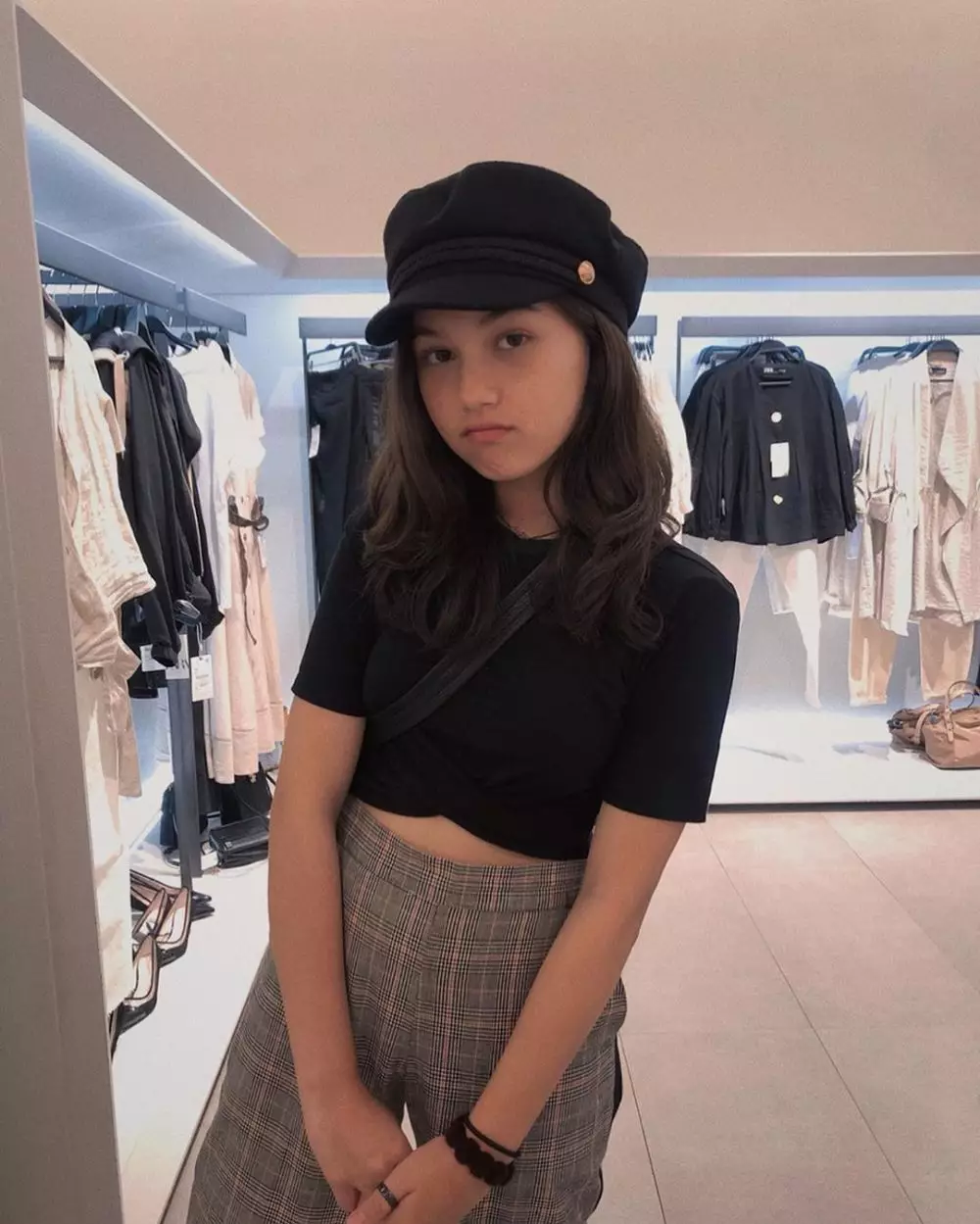 potret saskia chadwick pemeran santi © 2020 Instagram/@saskiachadwick_