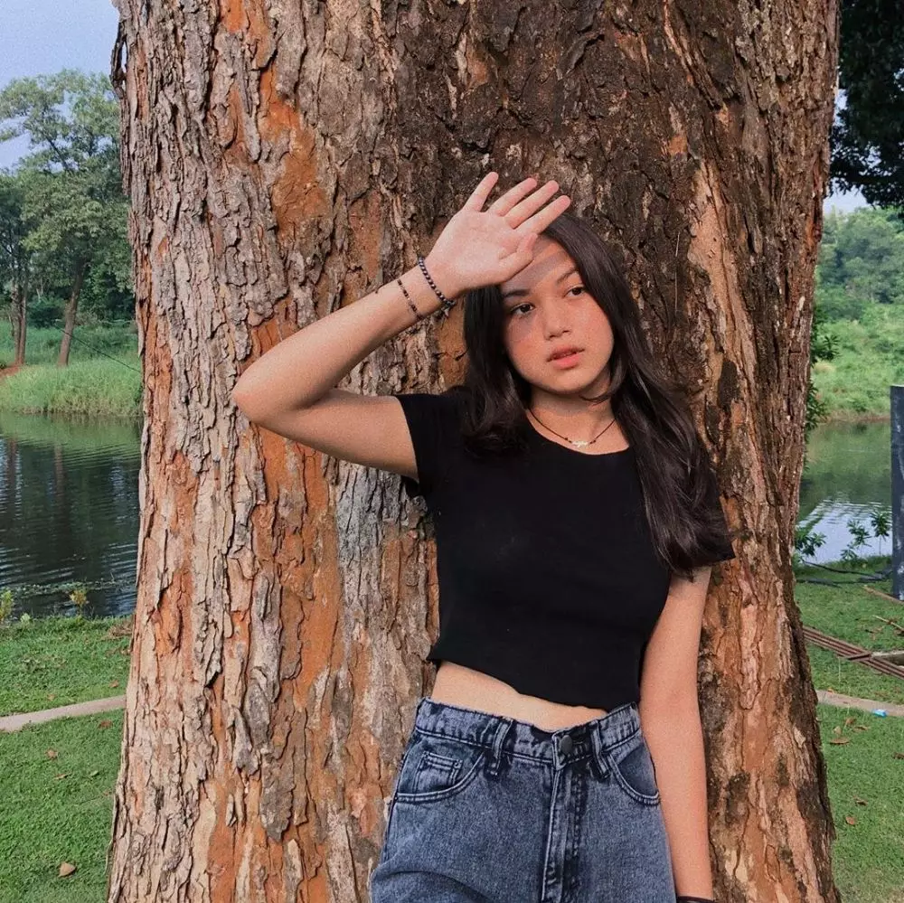 potret saskia chadwick pemeran santi © 2020 Instagram/@saskiachadwick_