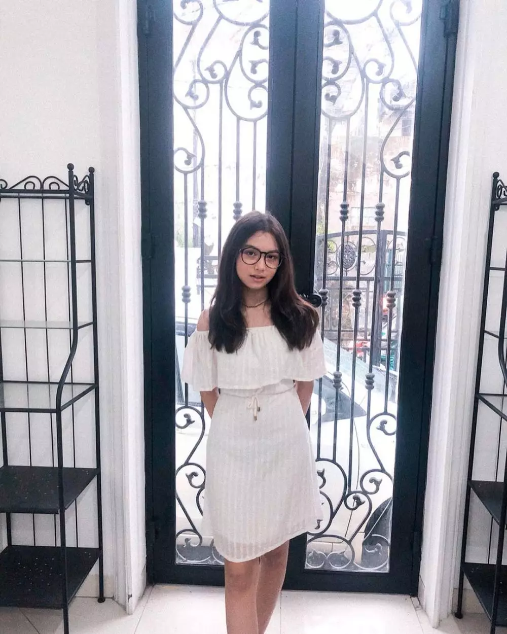 potret saskia chadwick pemeran santi © 2020 Instagram/@saskiachadwick_