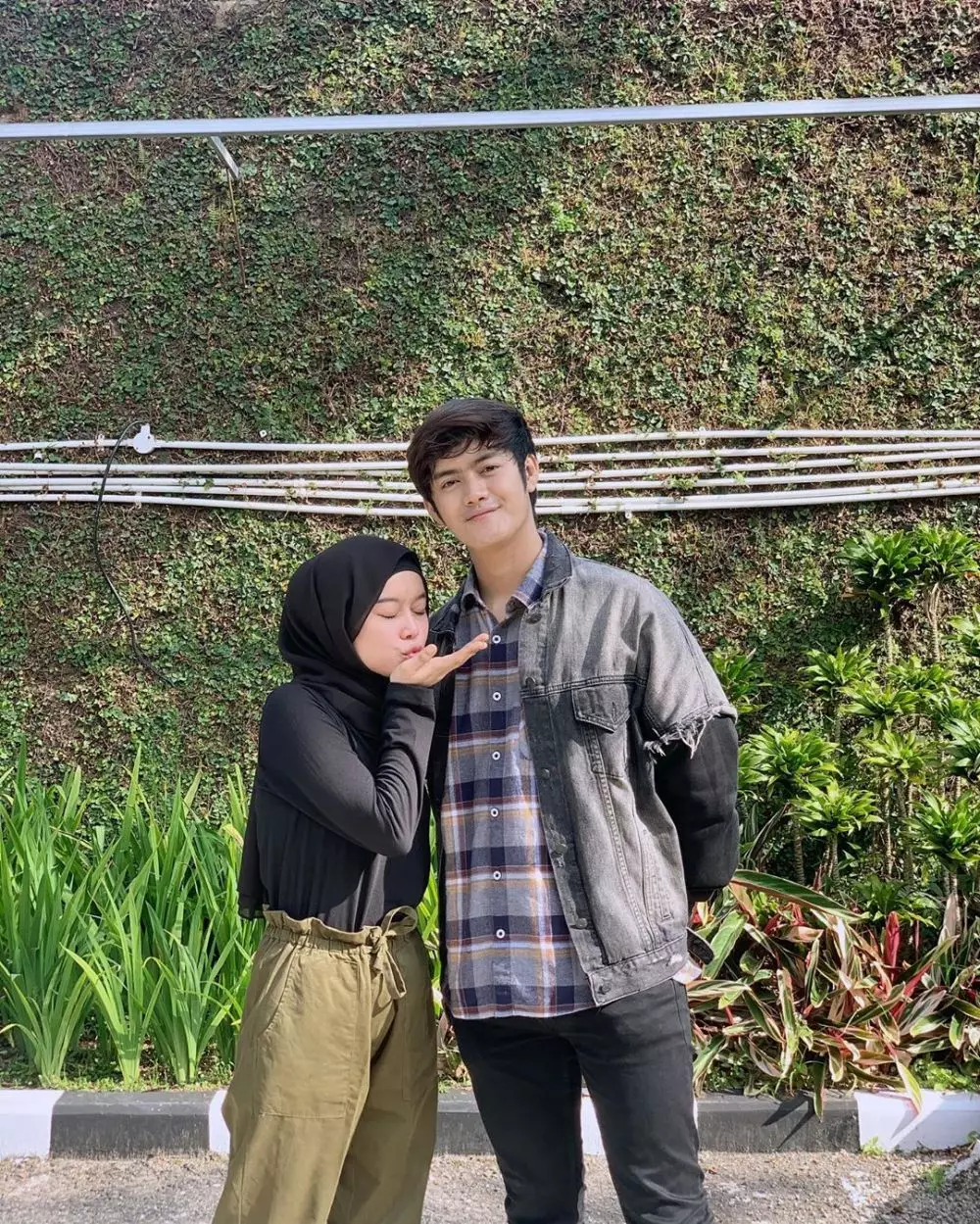 pesona Denias Ismail Instagram