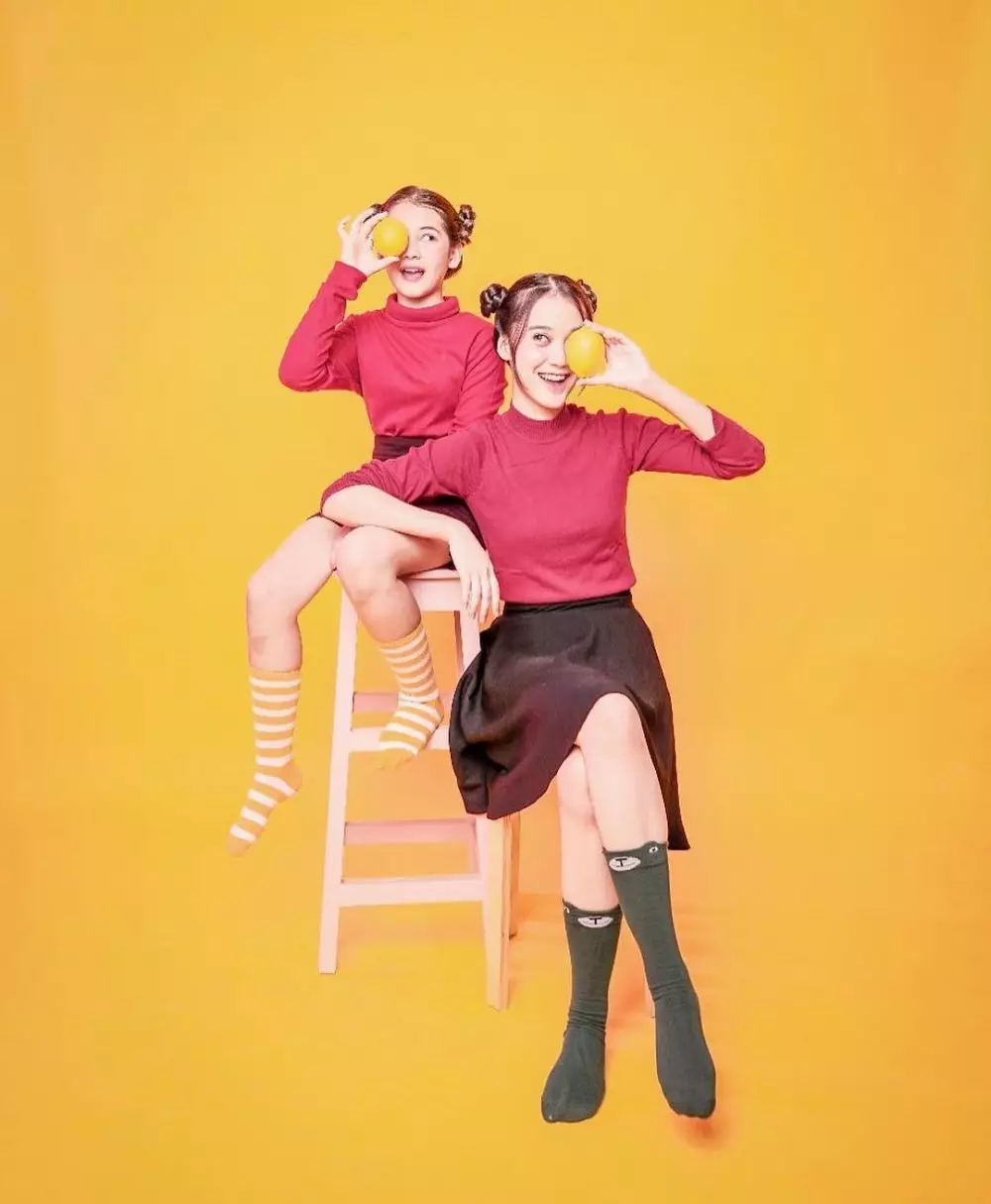 gaya pemotretan sandrinna © 2020 Instagram gaya pemotretan sandrinna © 2020 Instagram