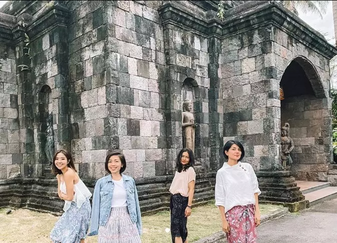 Gisella dan Wijin liburan ke Jogja Berbagai sumber Gisella dan Wijin liburan ke Jogja Berbagai sumber