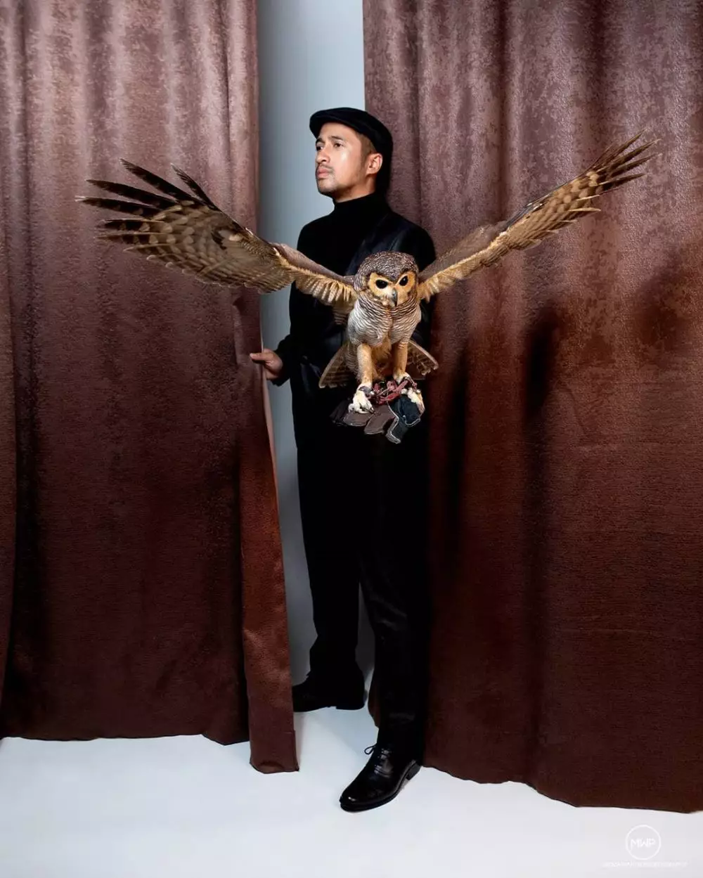 Gaya pemotretan Irfan Hakim berbagai sumber