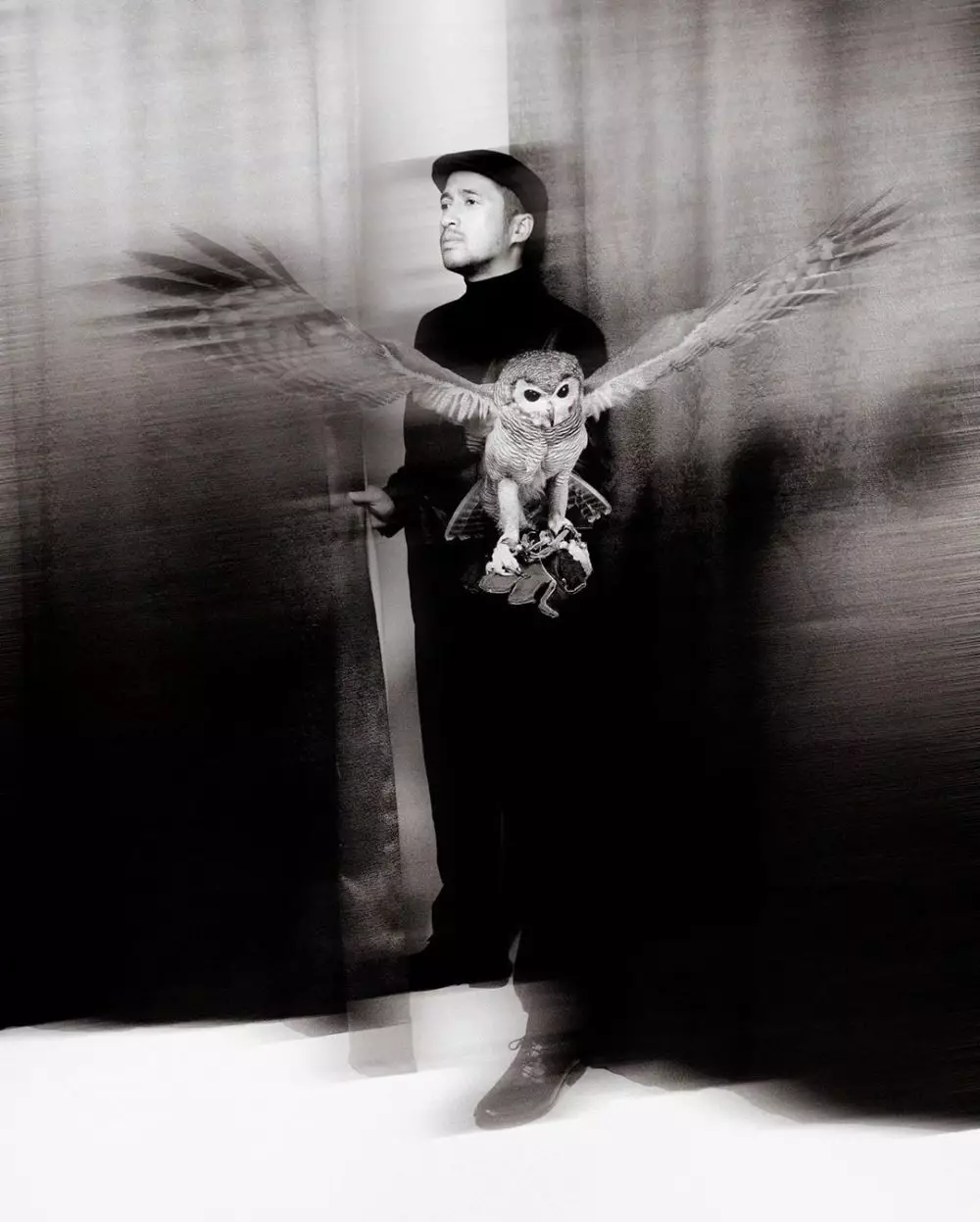 Gaya pemotretan Irfan Hakim berbagai sumber