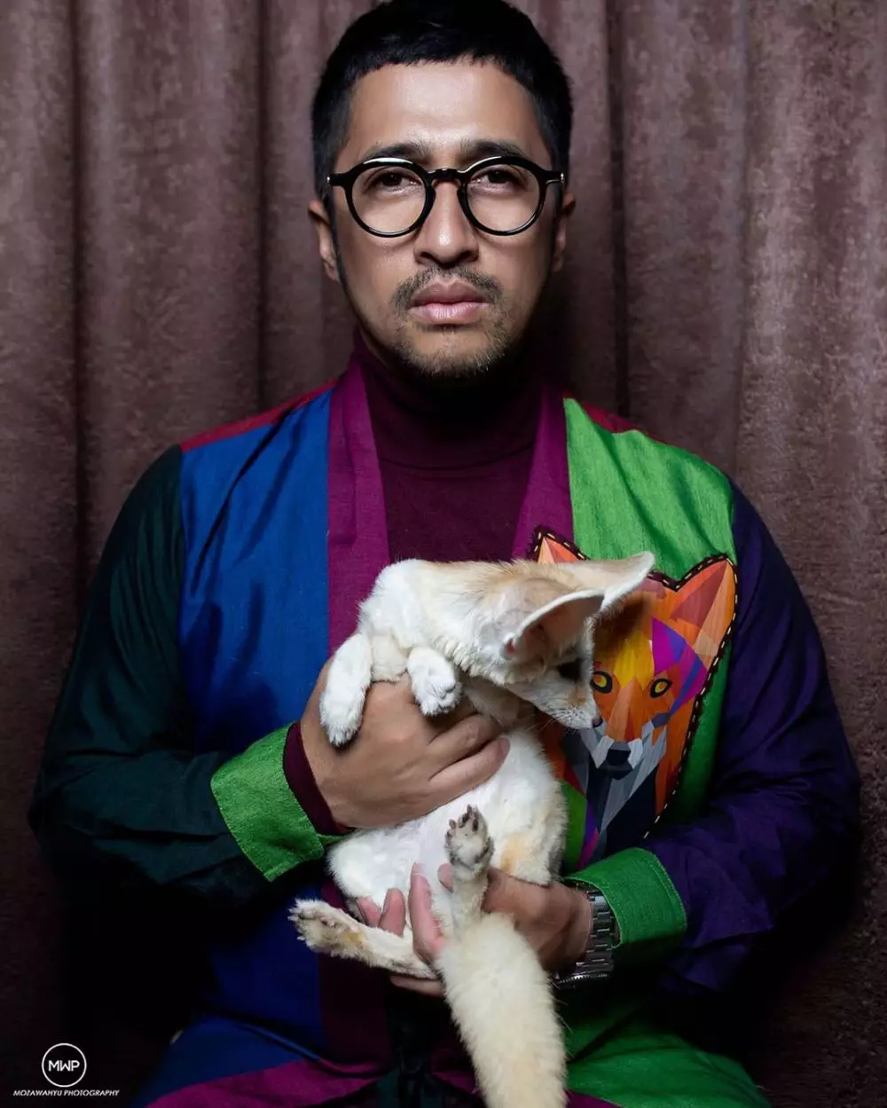 Gaya pemotretan Irfan Hakim berbagai sumber