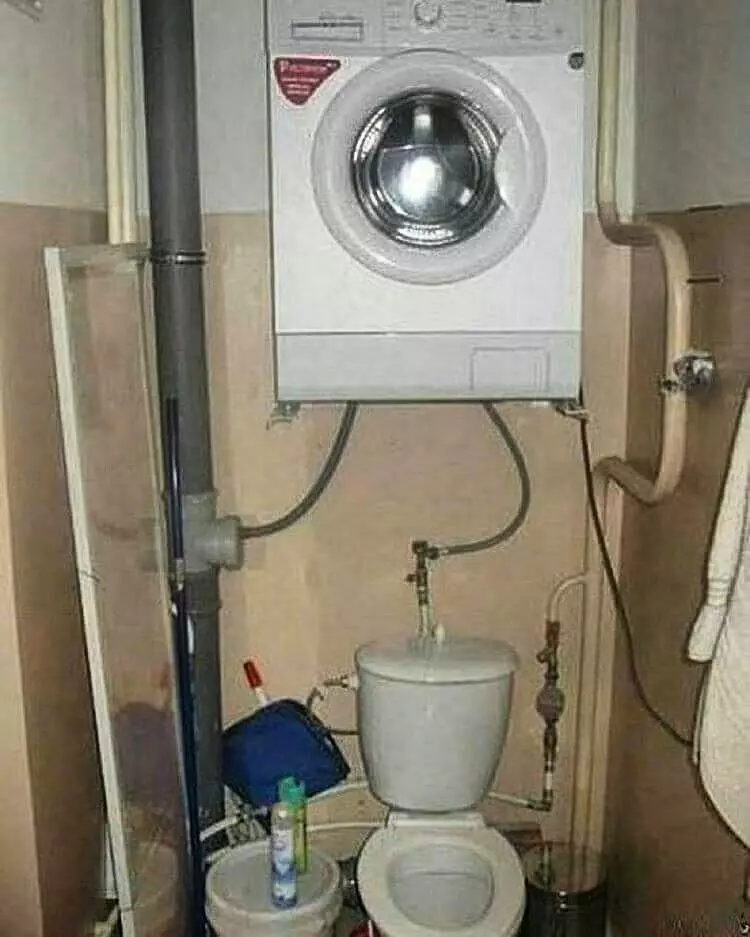 perabot dipajang di tembok Instagram