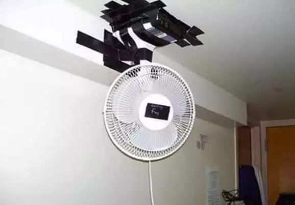 perabot dipajang di tembok Instagram