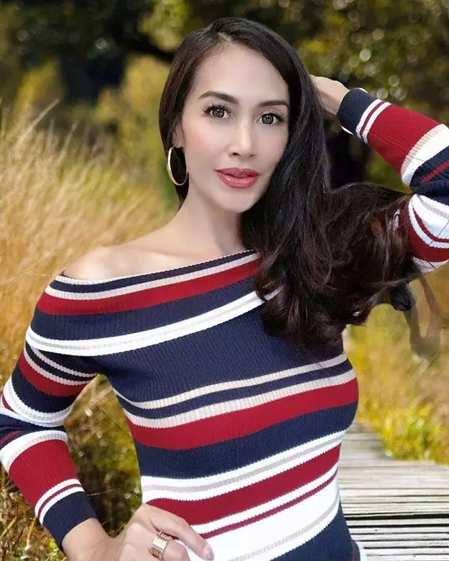 Potret terbaru Diah Permatasari awet muda di usia 49 tahun © 2020 Instagram/@dps_diahpermatasari Potret terbaru Diah Permatasari awet muda di usia 49 tahun © 2020 Instagram/@dps_diahpermatasari