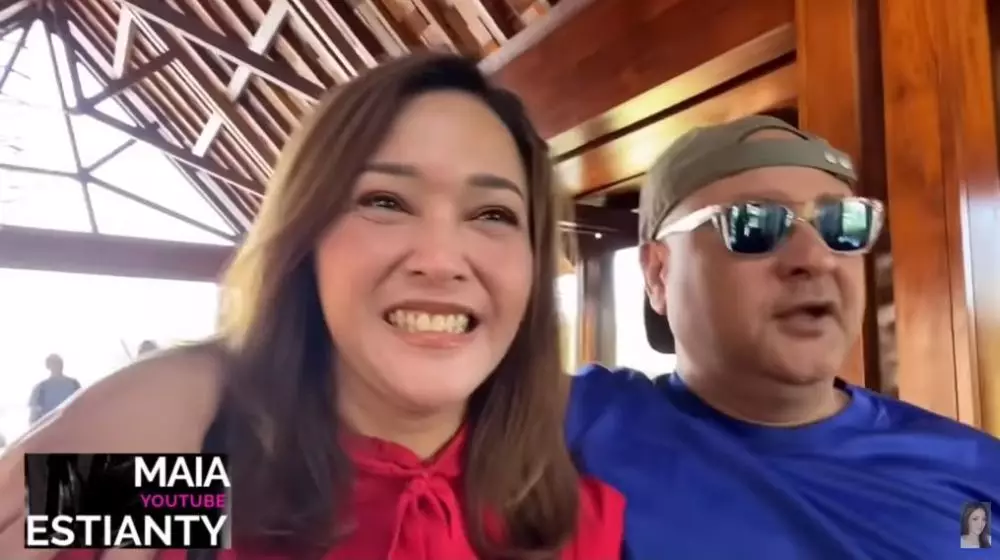 Maia Estianty liburan dengan sang suami pakai jet pribadi © 2020 YouTube/Maia Estianty