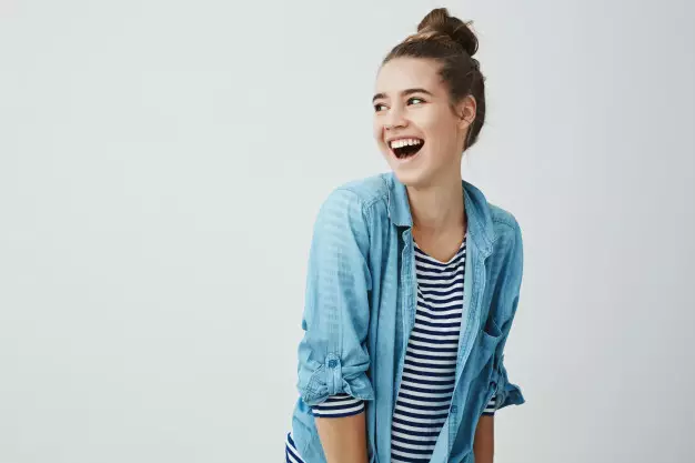 Manfaat jeruk nipis  freepik.com