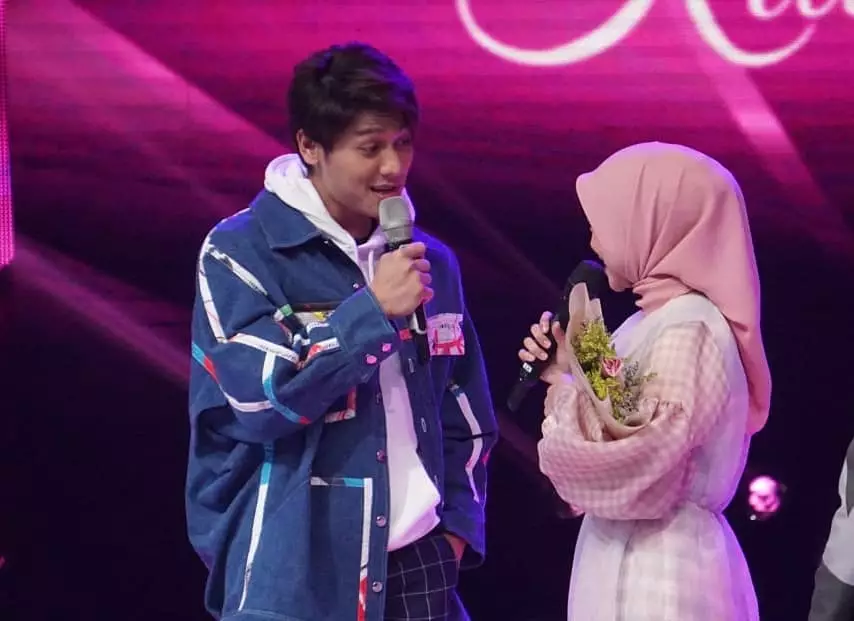 Billar ke konser Lesty berbagai sumber