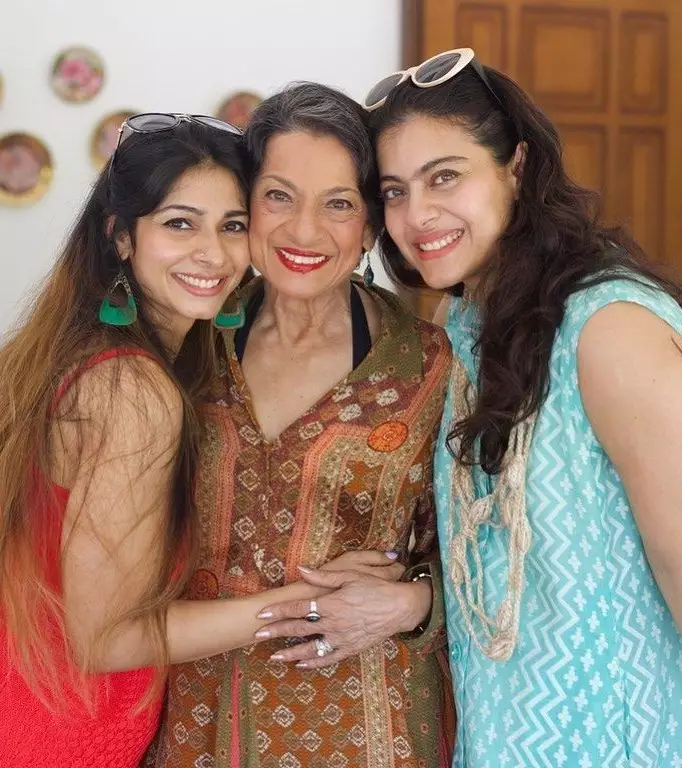 Kajol dan Tanishaa © 2020 brilio.net