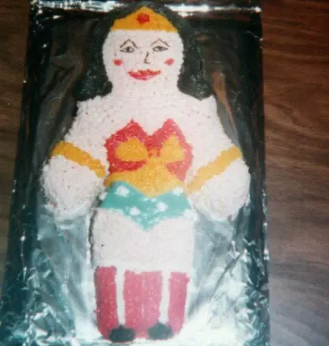 Kue superhero terriblesuperherocakes.tumblr.com