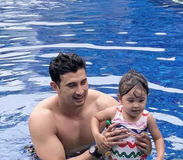 Ali Syakieb momong Instagram