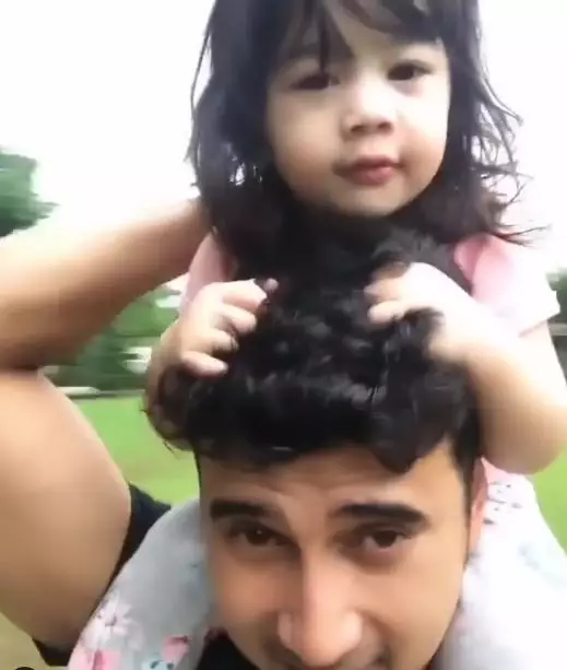 Ali Syakieb momong Instagram