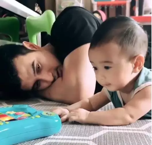 Ali Syakieb momong Instagram