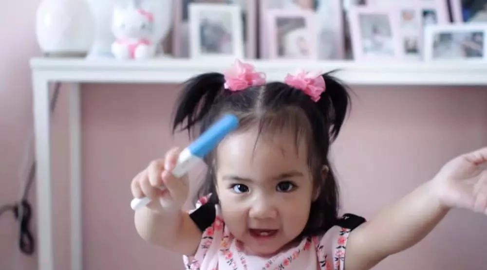 Momen Momo Geisha umumkan kehamilan kedua © 2020 berbagai sumber