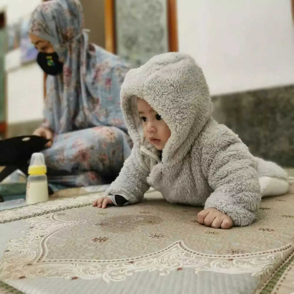 istri pejabat momong anak  Instagram istri pejabat momong anak  Instagram