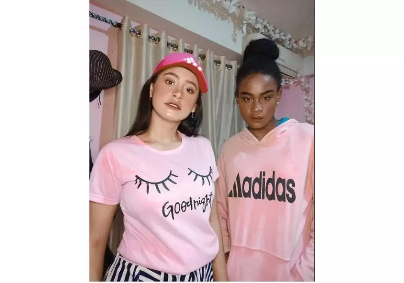 kakak beradik tukar Instagram