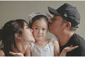 Gempi minta sang mama cium Gading Marten, begini reaksi Gisella