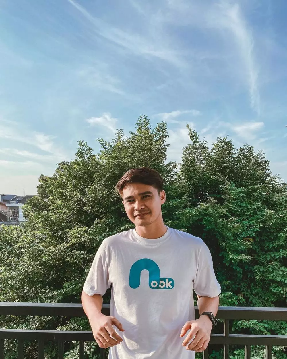 pemain Islam KTP berbagai sumber