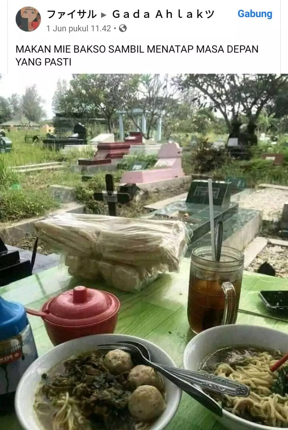 status lucu saat liburan berbagai sumber