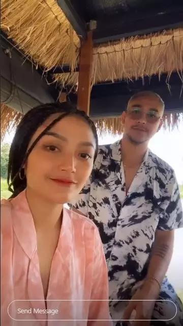 rambut baru Siti Badriah berbagai sumber