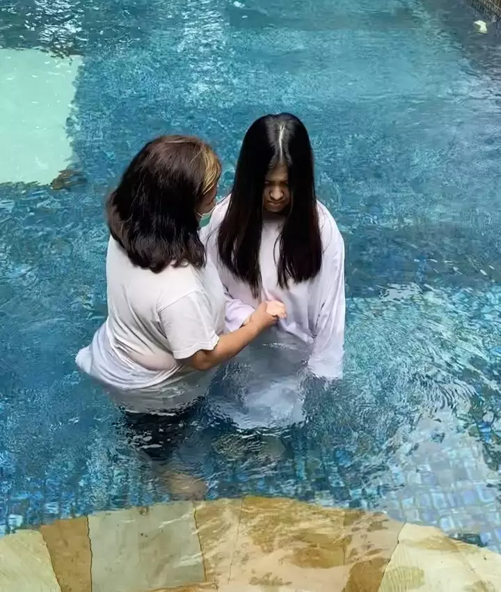 marsha aruan dibaptis  Instagram marsha aruan dibaptis  Instagram