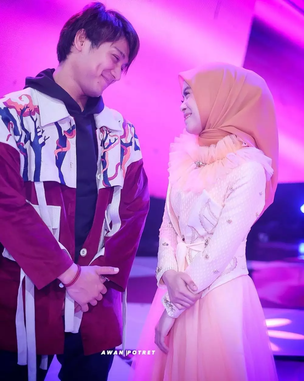 Potret mesra Rizky Billar dan Lesty Kejora © 2020 berbagai sumber