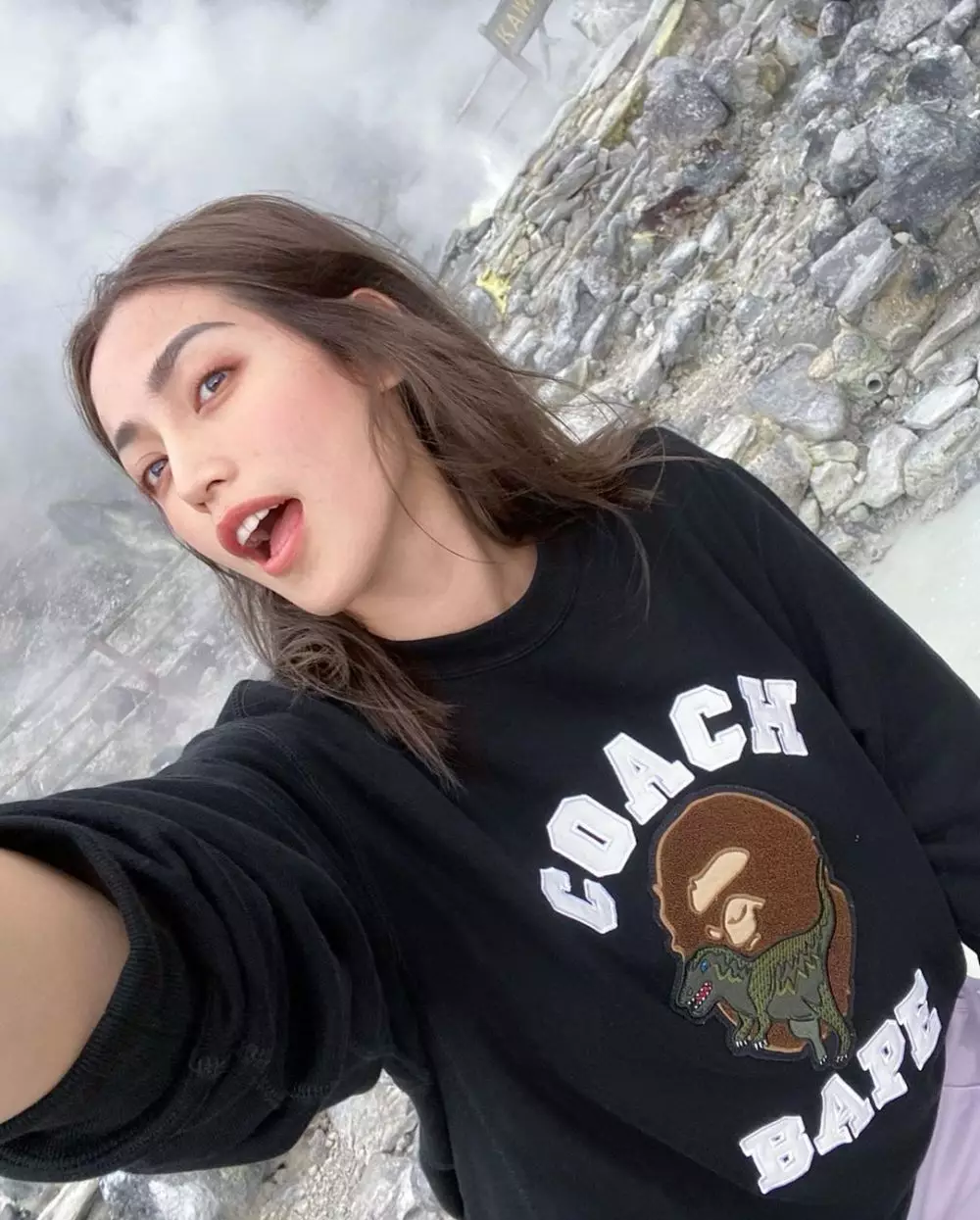 Momen liburan Jessica Iskandar di Tangkuban Perahu © 2020 Instagram