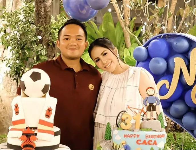 Potret ulang tahun suami Momo Instagram/@therealmomogeisha