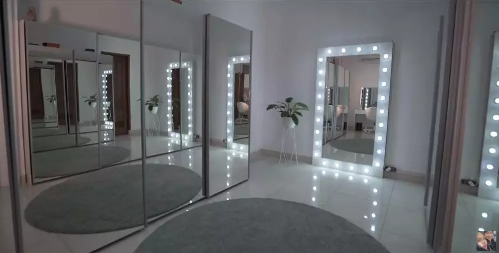 Potret kamar Kartika Putri © 2020 YouTube/ Kartika Putri Official