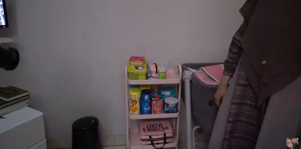 Potret kamar Kartika Putri © 2020 YouTube/ Kartika Putri Official