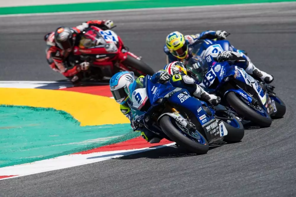 Galang Hendra Raih Poin © 2020 brilio.net Galang Hendra Raih Poin © 2020 brilio.net