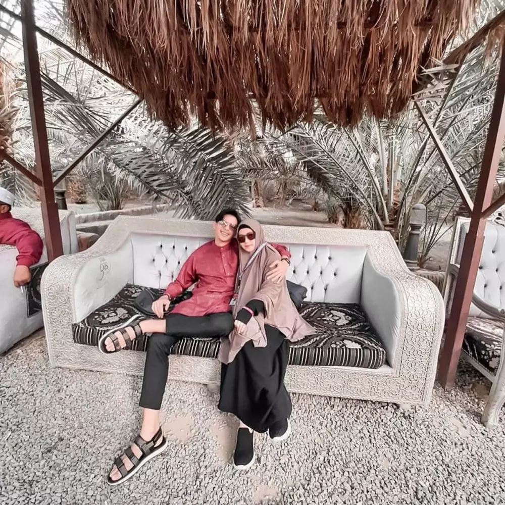 Potret Ninie Mbayang kakak Rey Mbayang  © 2020 Instagram