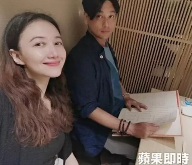 Potret kesetiaan istri Ken Zhu Instagram/@kenzhuindo