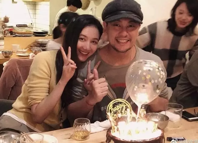 Potret kesetiaan istri Ken Zhu Instagram/@kenzhuindo