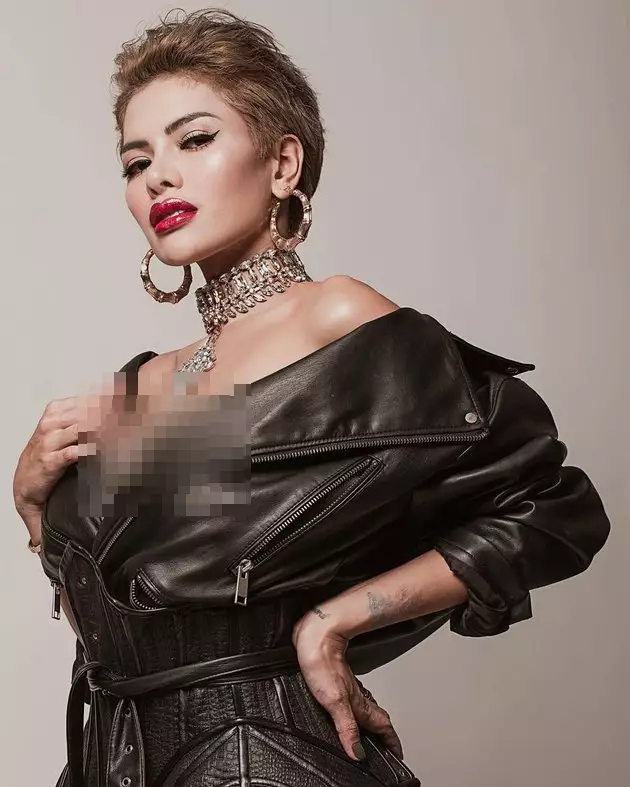 seleb rambut super pendek Instagram seleb rambut super pendek Instagram