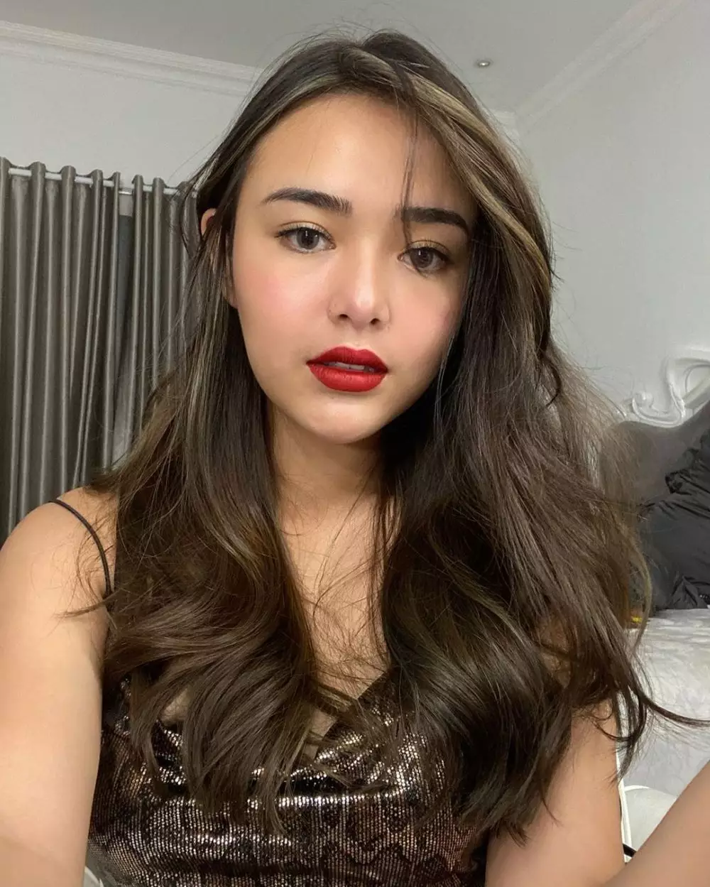 Transformasi gaya rambut Amanda Manopo Instagram