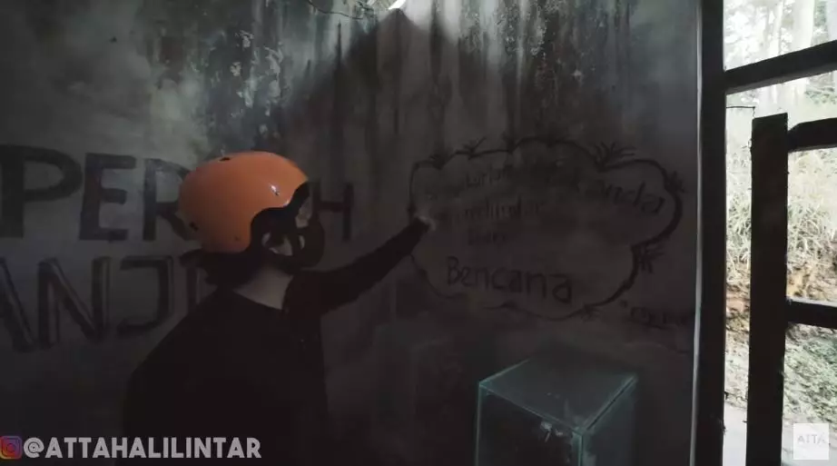 Potret liburan Atta &  Aurel © 2020 YouTube/Atta Halilintar Potret liburan Atta &  Aurel © 2020 YouTube/Atta Halilintar