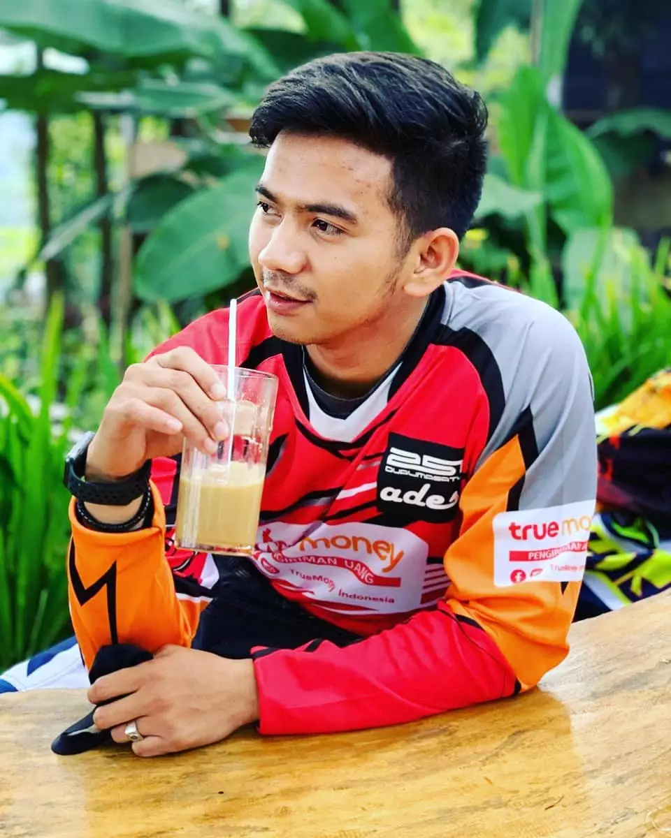 Ridho D'Academy nikmati alam © 2020 brilio.net