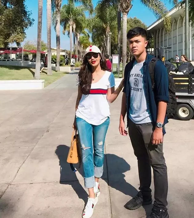 Potret Diah Pematasari dan kedua anaknya © 2020 Instagram/@dps_diahpermatasari Potret Diah Pematasari dan kedua anaknya © 2020 Instagram/@dps_diahpermatasari