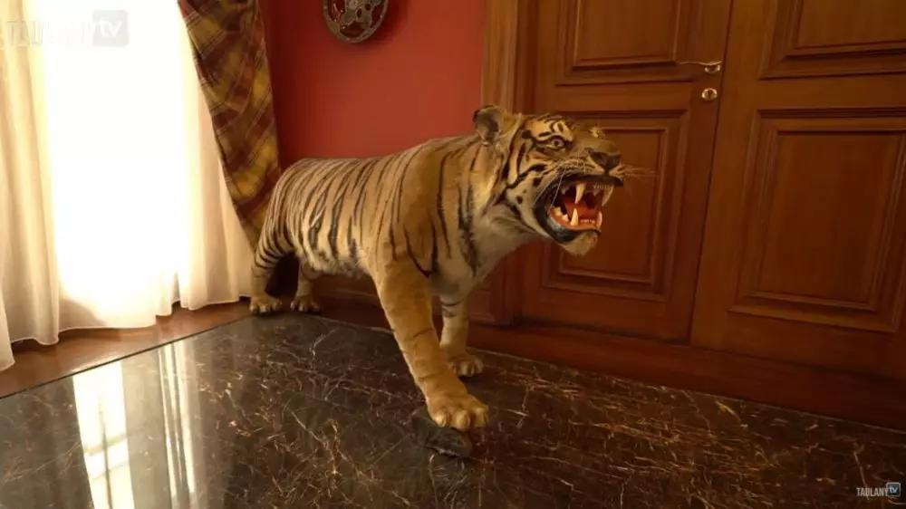 Potret rumah mewah Bambang Soesatyo © 2020 YouTube/Taulany TV