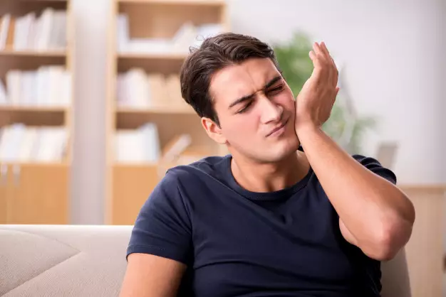 Manfaat berkumur dengan air garam © 2020 brilio.net