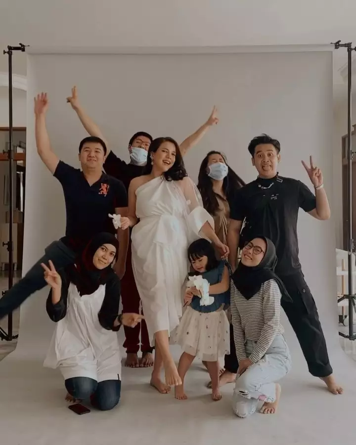 maternity Alice Norin Instagram