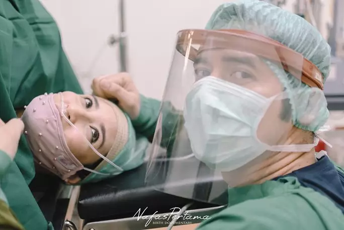 momen lahiran Chaca Thakya instagram