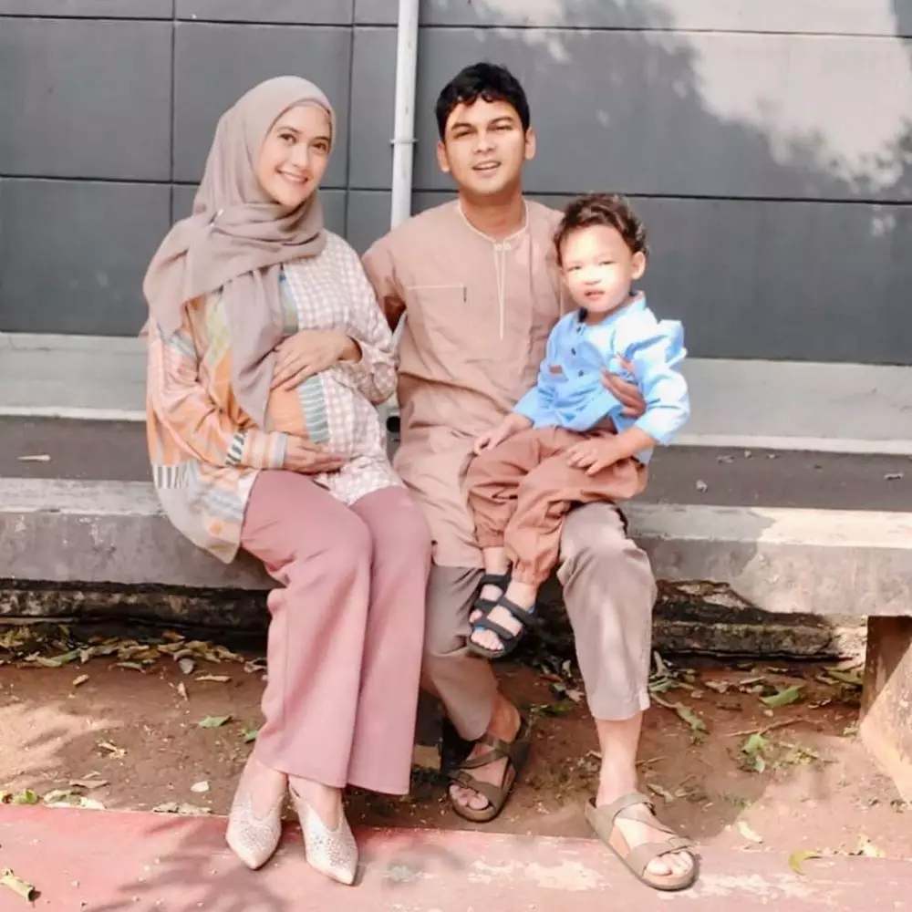 baby bump adhitya putri Instagram